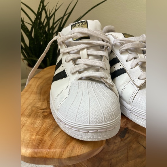 Adidas Superstar Men's 5.5 - Picture 9 of 15